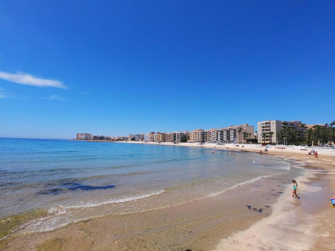 100 Mt Playa De Los Locos Torrevieja Luaran gambar